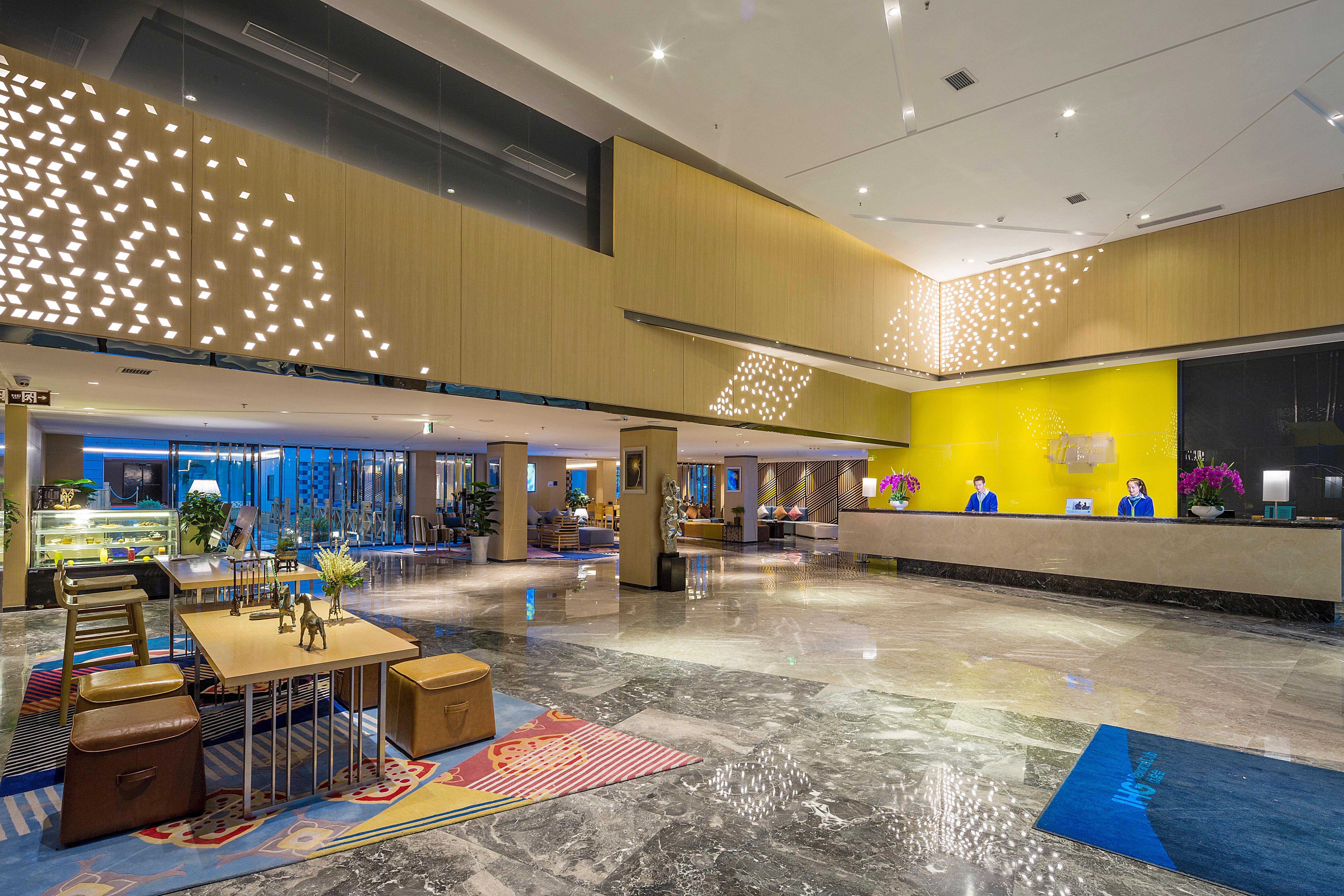 Holiday Inn Express Daocheng Yading, An Ihg Hotel Ngoại thất bức ảnh
